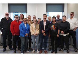 Independent MP Visits Pride Council
