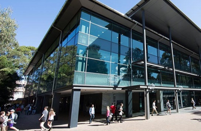 ICAC Looks At Wollongong University Contracts